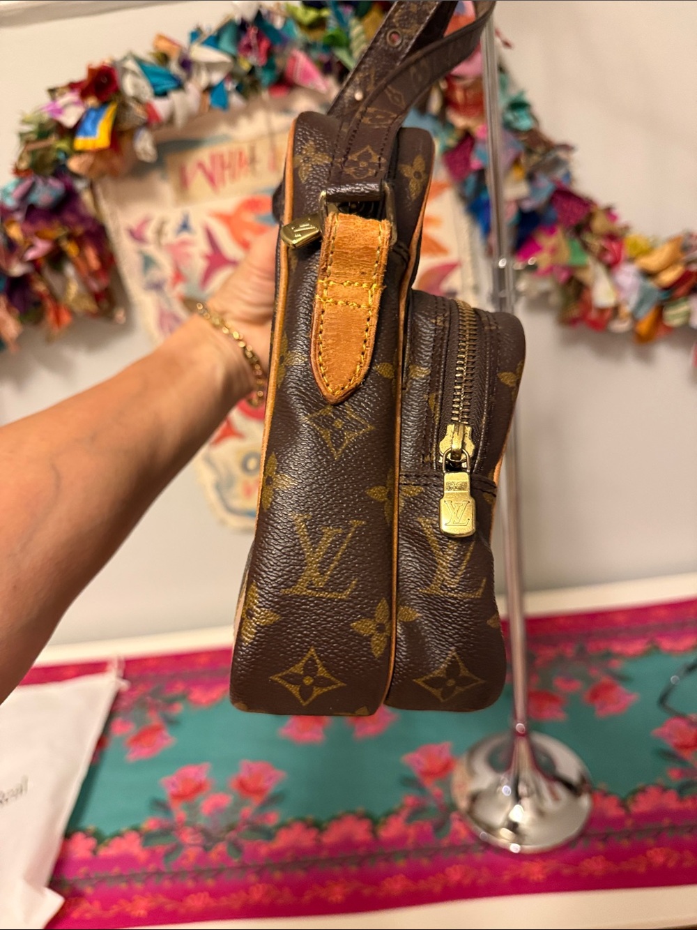 Louis Vuitton Monogram Amazone Crossbody Bag with Natural Vachetta Trim - Picture 8 of 17